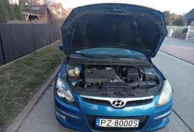 Hyundai I30 cena 10000 przebieg: 368000, rok produkcji 2009 z Suraż małe 67